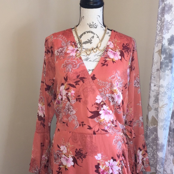 WONDERLY BOHO SHEER FLORAL WRAP DRESS - Picture 3 of 11